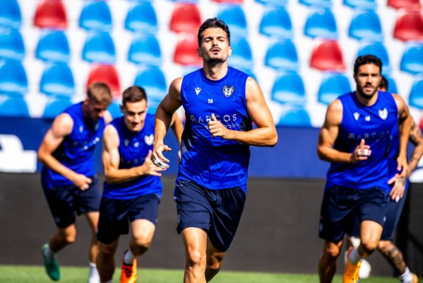 El Levante disputará un amistoso ante el Nottingham Forest en Buñol
