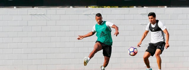 Nani trabaja con el grupo y apunta al Barcelona
