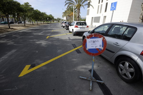 Comienzan los trabajos para ampliar las plazas de aparcamiento en Elche Parque Empresarial