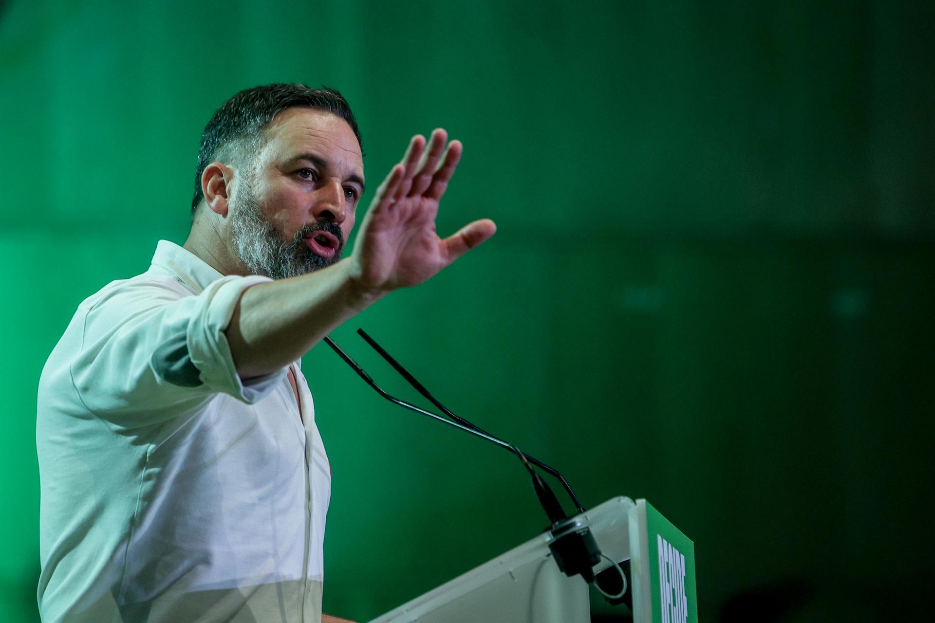 Abascal dice que con el pacto de gobierno en la Comunitat Valenciana se ha hecho 
