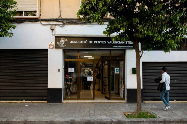 Las peñas hacen efectiva su ruptura con Meriton y no invitan al Valencia a su convención
