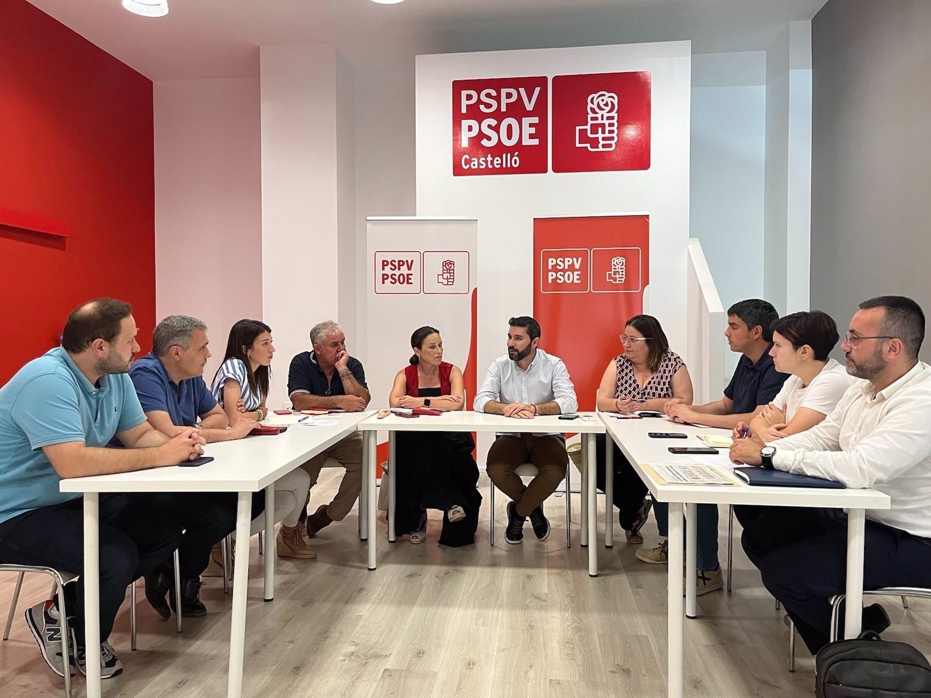 Falomir prepara la oposición 