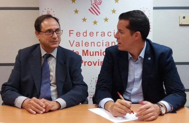 Consell y FVMP anuncian el fondo de cooperación municipal a la espera de incorporar a las diputaciones del PP