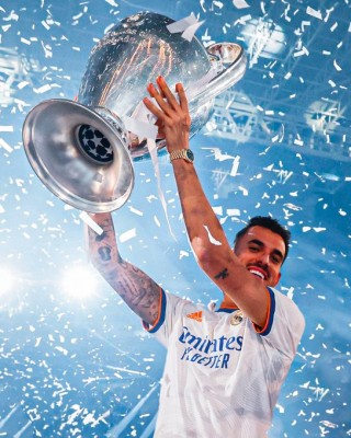 Ceballos renueva con el Real Madrid hasta 2027