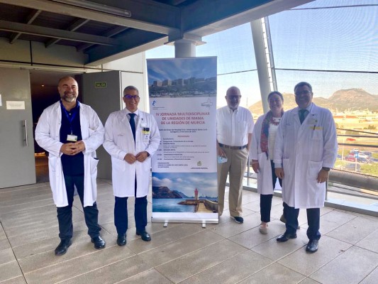 Cartagena acoge un centenar de especialistas para mejorar el diagnóstico y tratamiento del cáncer de mama  