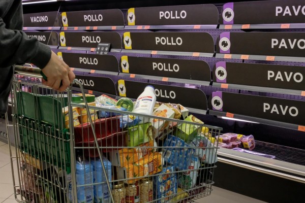 Las ventas de las empresas caen un 4,7% en abril y ponen fin a 25 meses de alzas