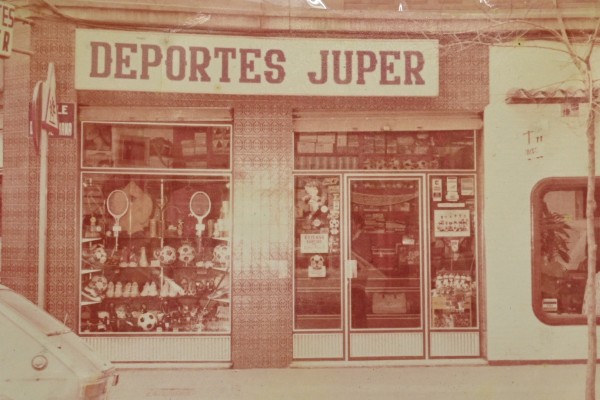 Deportes Juper cierra tras más de 60 años de historia en València 