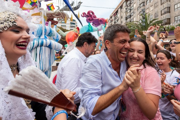 Fogueres: tradición en constante movimiento