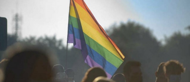 El Consell aprueba una declaración en la que pide al nuevo Gobierno que respete los derechos LGTBI
