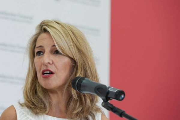 Díaz propone dar 1.000 euros a los hipotecados afectados por el alza del Euríbor
