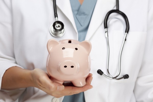 Las aseguradoras médicas se benefician de la crisis económica