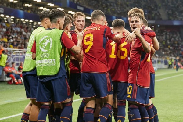 'La Rojita' empieza el Europeo con un triunfo convincente