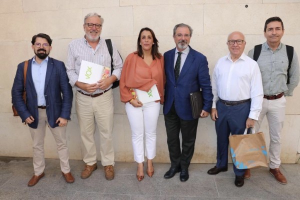 Una abogada, una empresaria de joyería y una experta en seguridad, candidatas de Vox al Senado por Valencia