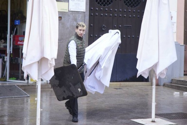 La Región puede presumir de servicios: suben un 6,2% las ventas y supera la media española