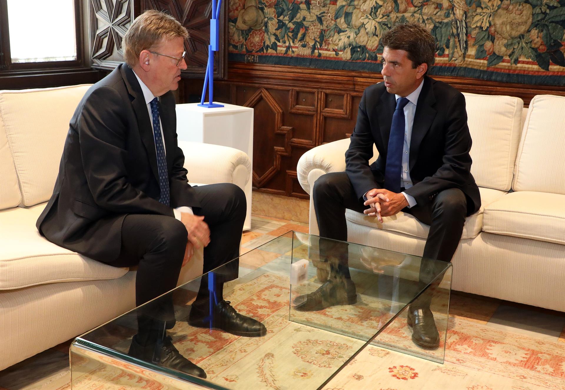 Puig y Mazón se reúnen antes del cambio y lanzan un mensaje de tranquilidad a inversiones extranjeras