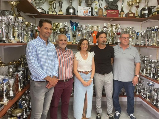 El equipo de Leyendas del Valencia CF se enfrentará a los exjugadores del Villarreal CF y del Levante en el Campeonato de España de Fútbol Veterano
