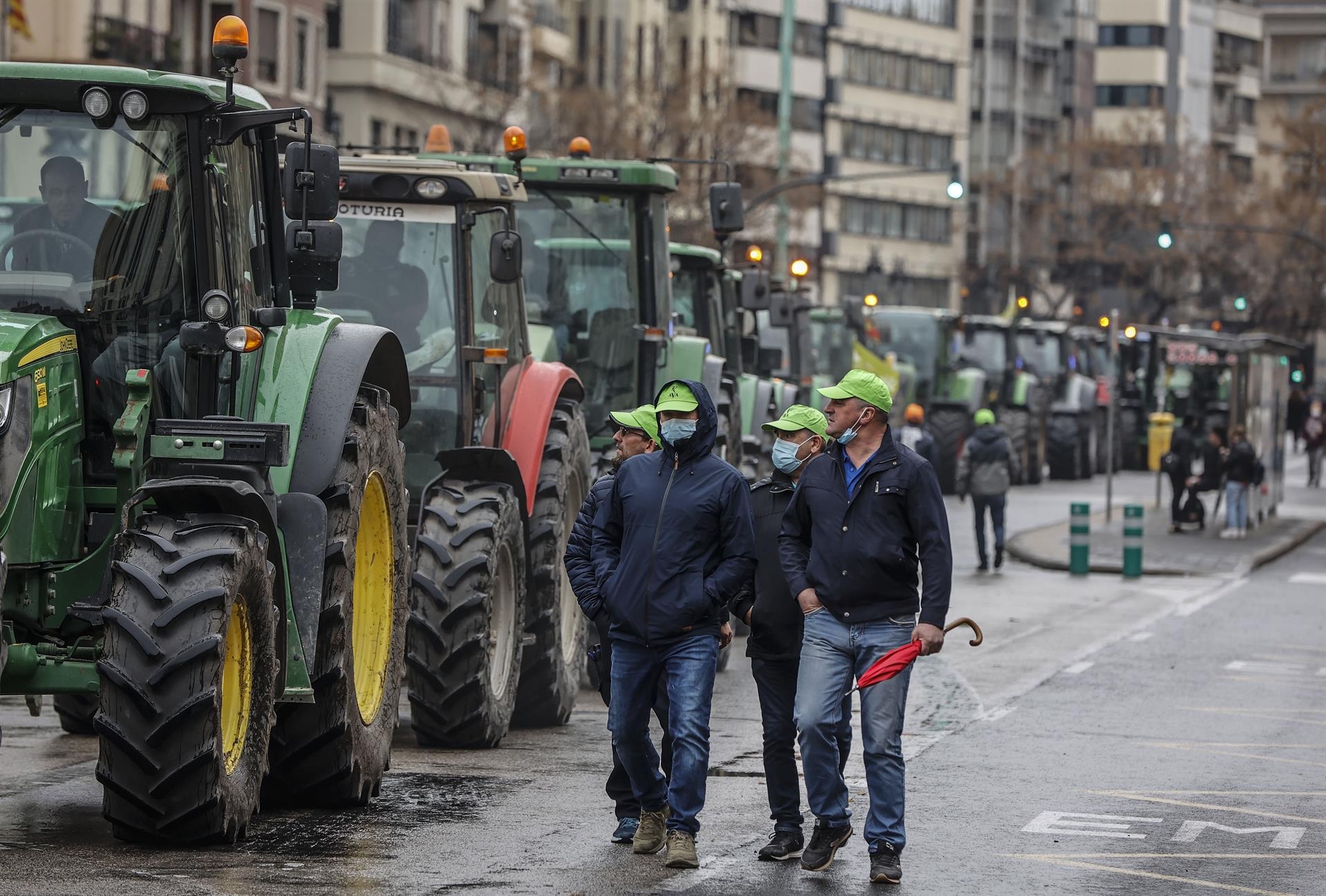 Agricultores de La Unió se desplazarán en tractor hasta Madrid en una marcha en defensa del sector