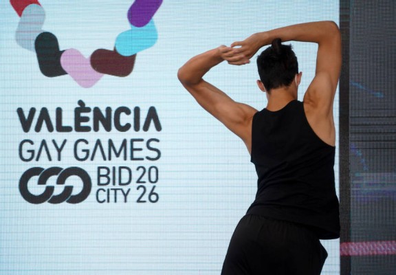 Catalá se compromete a mantener la celebración de los Gay Games 2026 en València
