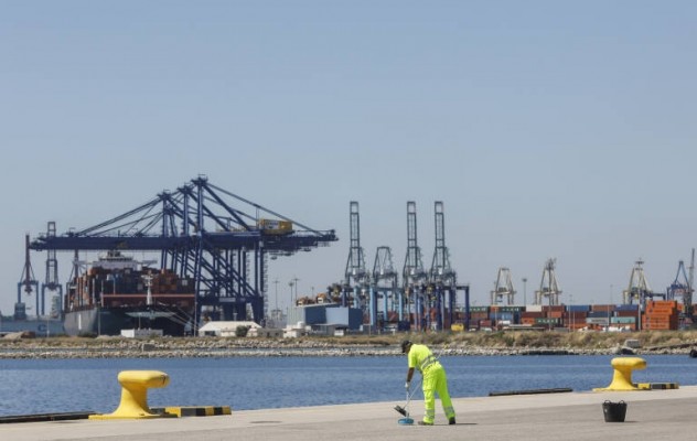 Catalá reitera que los informes técnicos avalan la ampliación norte del puerto de València

