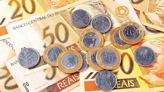 El real brasileño sigue de capa caída
