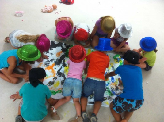 El Campello organiza una escuela de verano de circo gratuita para niños y niñas