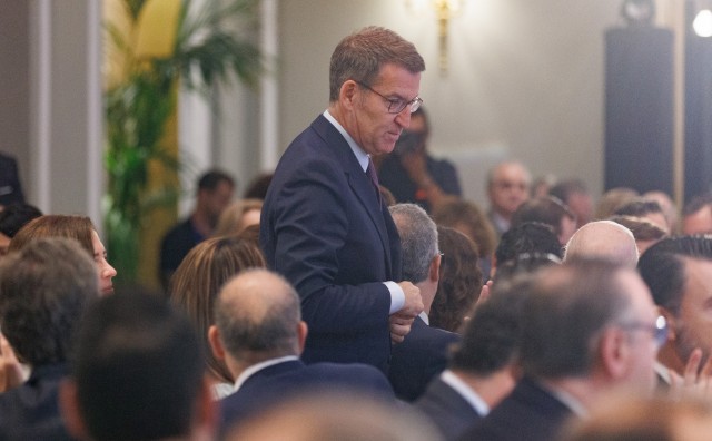 Feijóo avisa a Vox y al PSOE de que no retrocederá en la lucha contra la violencia machista
