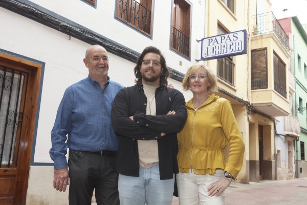 Papas J. García afronta el relleu generacional sense renunciar a la fórmula de l'èxit: creïlles, oli i sal
