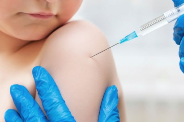 La OMS recomienda a los profesionales sanitarios vacunarse contra la gripe todos los otoños