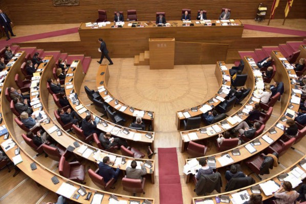 600 peticiones de información del PP se quedan olvidadas en 