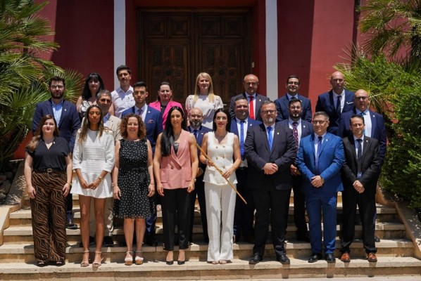 María Cánovas (PP) cambia el color del Ayuntamiento de Alhama y se convierte en la segunda mujer alcaldesa 