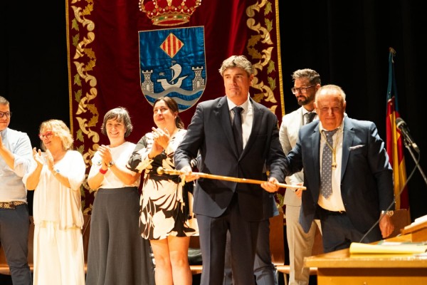 Marcos Zaragoza es proclamado alcalde de Villajoyosa con los votos de PP y Gent per La Vila