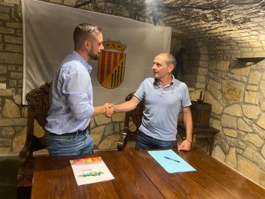 Iván Expósito jura su cargo como alcalde de Náquera, el primero de Vox en la Comunitat