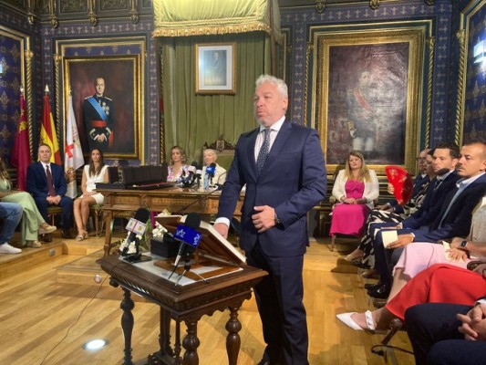 El independiente Ginés Campillo es el nuevo alcalde de Mazarrón con el apoyo del PSOE