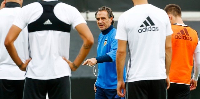 Prandelli trabaja 'su muralla'