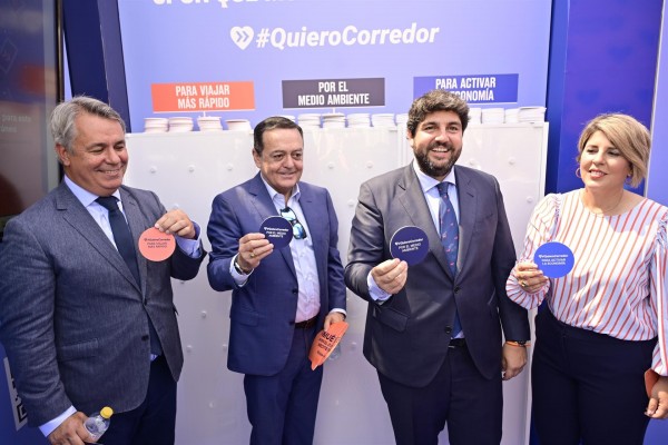 El movimiento #QuieroCorredor recrea los retrasos con un laberinto 3D