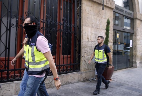 Un juez investiga por cohecho y prevaricación al exalcalde de Sagunto, Alfredo Castelló
