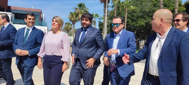López Miras tiende la mano a Vox para alcanzar acuerdos 
