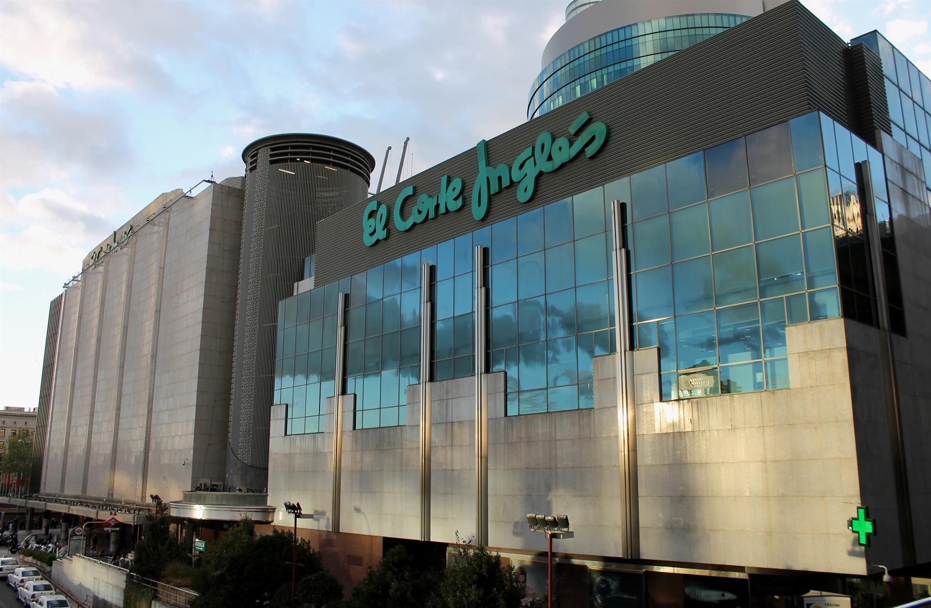 El Corte Inglés ingresó 15.327 millones en 2022, un 22% más, y disparó su beneficio neto a 870 millones