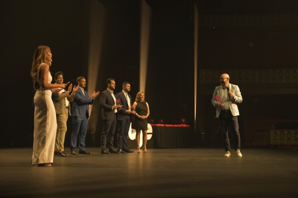 Darío García Calderón, de Cella Medical, gana el Premio Joven Empresario de AJE y CaixaBank