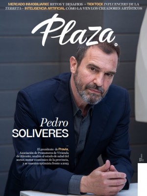 Pedro Soliveres, presidente de Provia, portada de la revista Plaza de junio