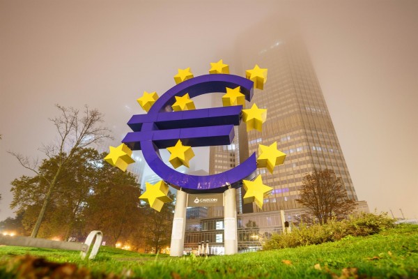 El BCE empeora sus pronósticos de PIB e inflación para la zona euro
