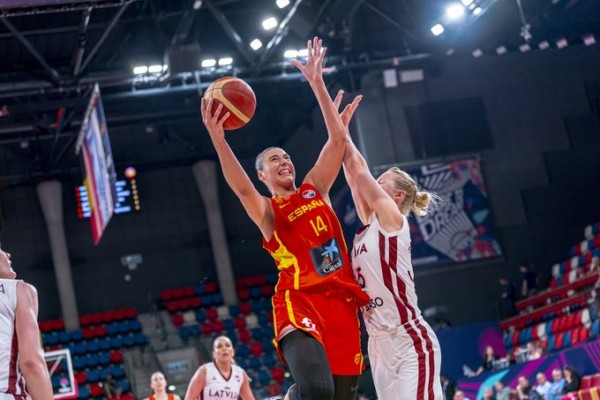 España cae ante Letonia en su debut del Eurobasket femenino


