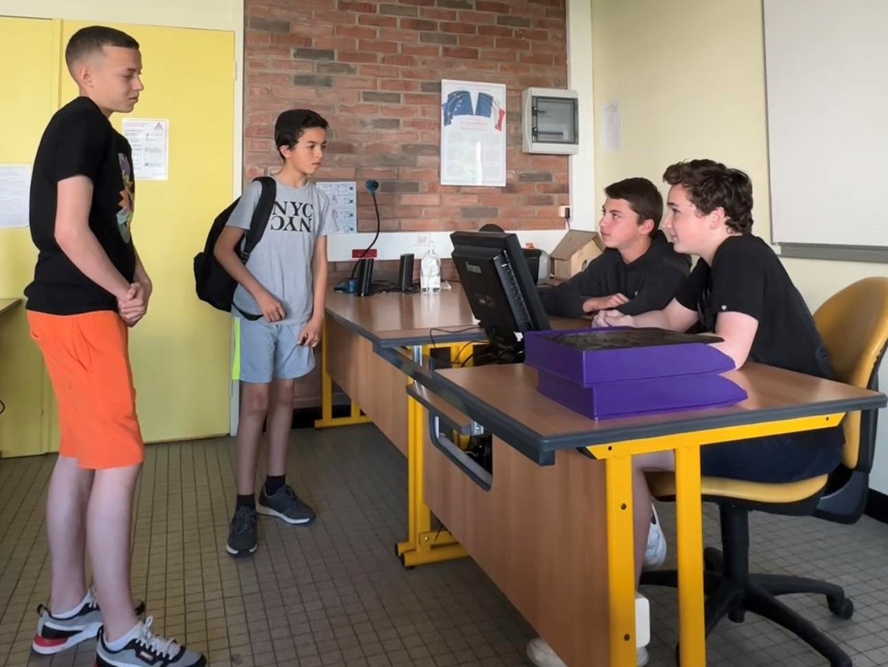 Estudiantes franceses se fijan en Alcudia de Veo para reflejar retos de la España vaciada en TikTok