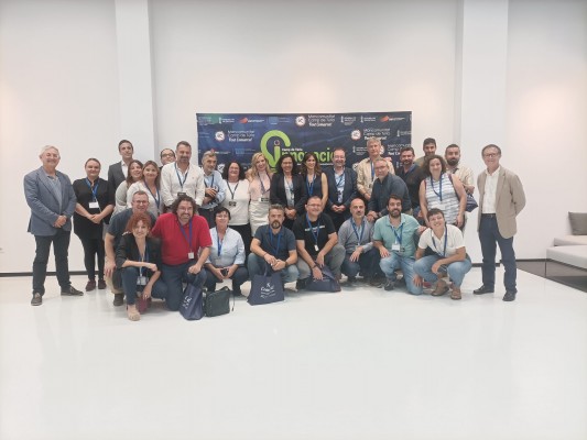 Empresas del Hub Digital Camp de Túria participan en una jornada en Dinapsis
