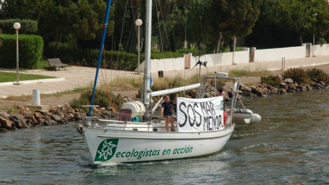 El Mar Menor y la Bahía de Portmán revalidan sus 'banderas negras' un año más