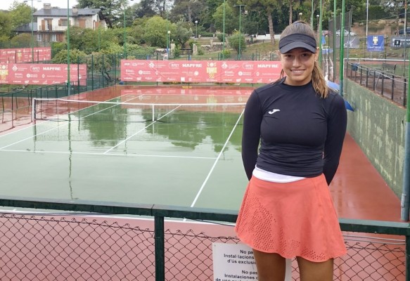 Adriana Tirado trata de hacerse hueco en el tenis nacional: el Mutua Madrid Open, su primer paso