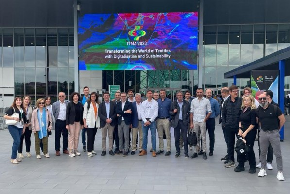 Ontinyent participa en la Feria ITMA para avanzar hacia el futuro tecnológico del sector textil