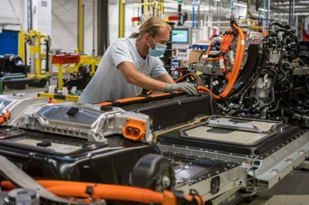 La industria valenciana espera crear un ecosistema en torno a las baterías eléctricas
