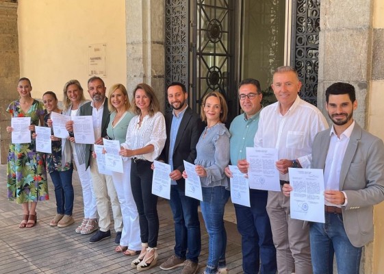 Carrasco define su gobierno y hará reajustes en función de la entrada de Vox como socio