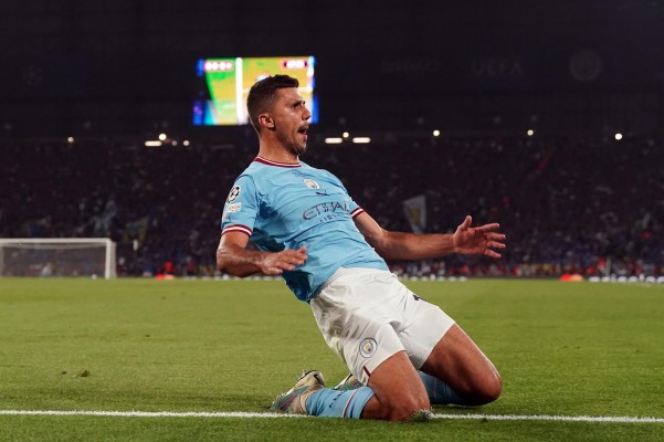 El centrocampista español Rodri, elegido 'MVP' de la Champions 2022/23